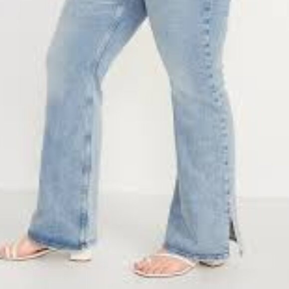 NEW Old Navy Plus Higher High-Waisted Side-Slit Flare Jeans Rita 26 - Picture 2 of 7